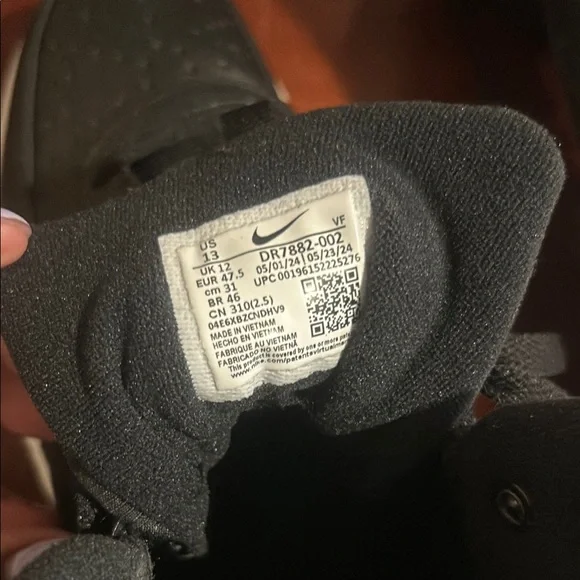 Nike  Boot/Sneakers - Picture 7 of 7